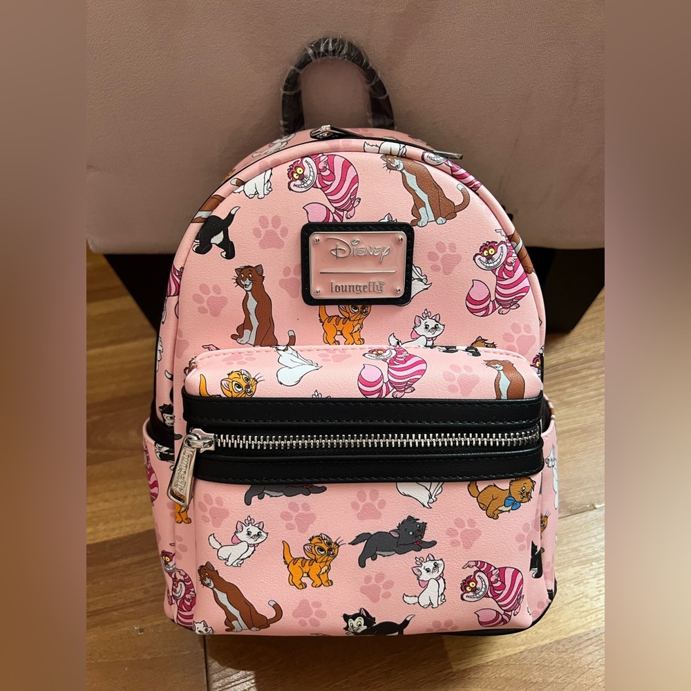 Disney Cats Loungefly bookbag. Brand new with tags🏷️